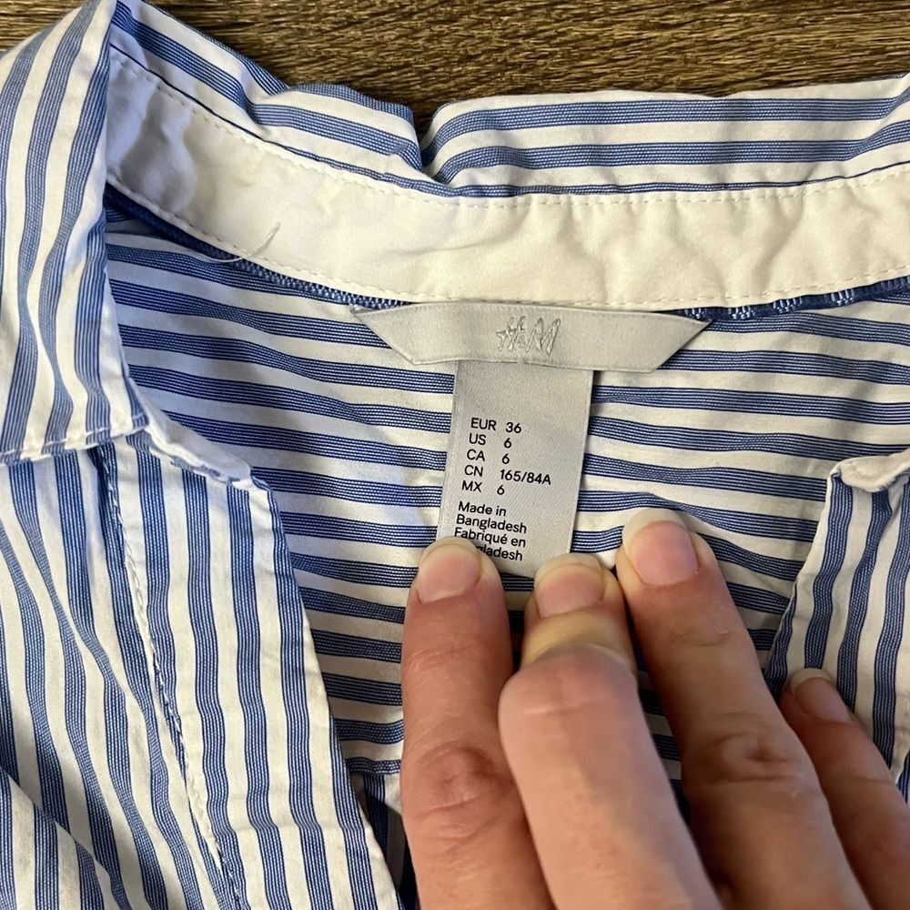 H&M Pinstripe Collared Oxford - Picture 2 of 7
